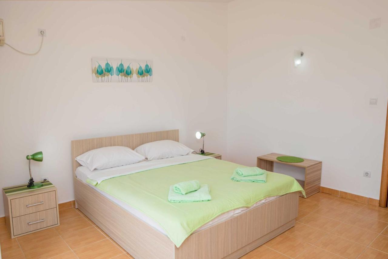 Villa Vjera Petrovac Kamer foto