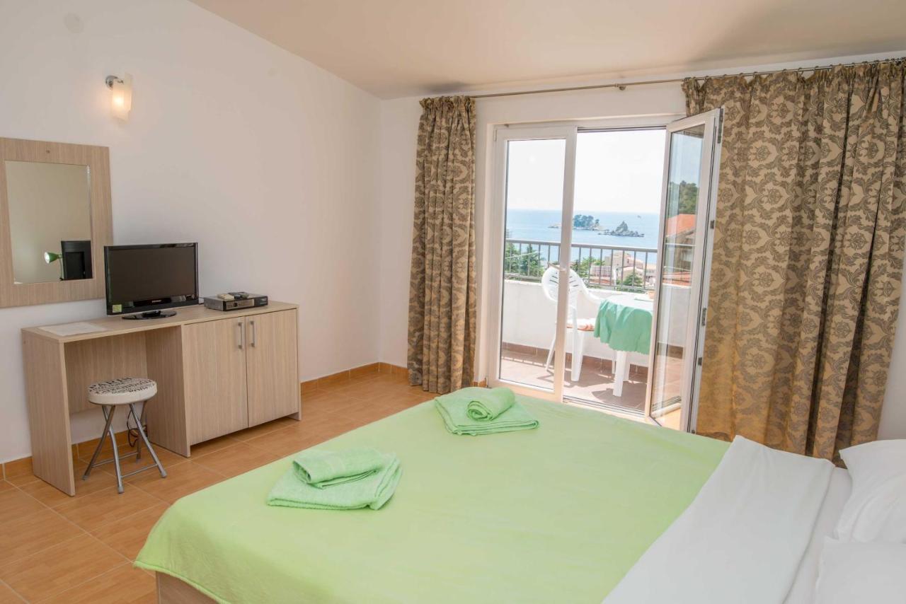 Villa Vjera Petrovac Kamer foto
