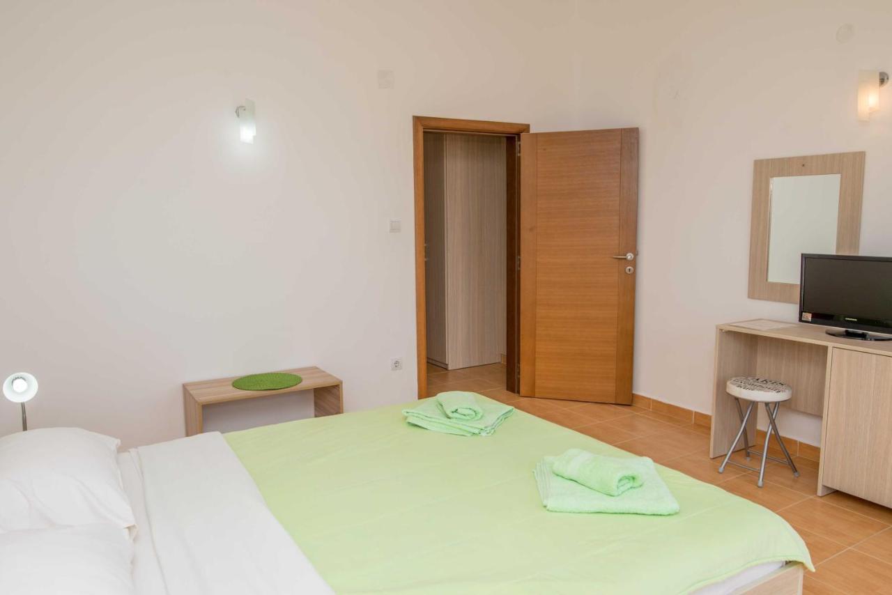Villa Vjera Petrovac Kamer foto