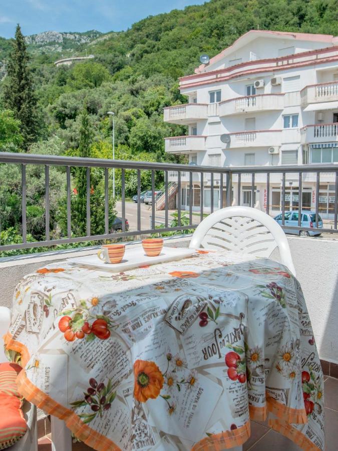 Villa Vjera Petrovac Buitenkant foto